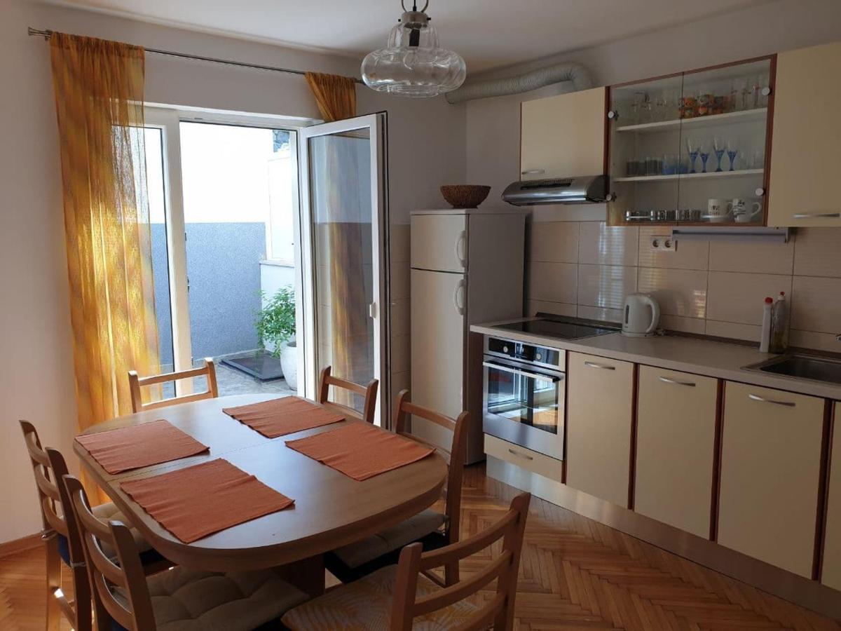 Apartment Kate Omiš Zewnętrze zdjęcie