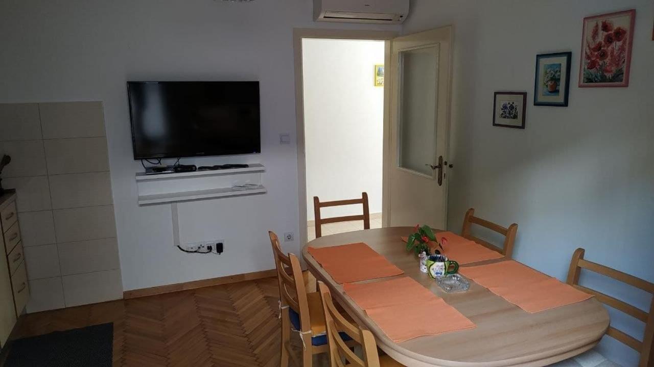 Apartment Kate Omiš Zewnętrze zdjęcie