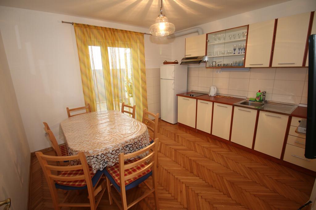 Apartment Kate Omiš Zewnętrze zdjęcie